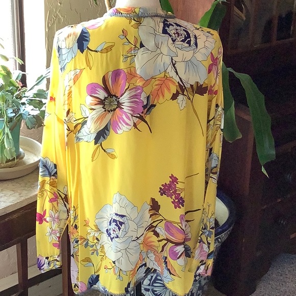 NWT Johnny Was Floral Silk Blouse - Picture 4 of 9